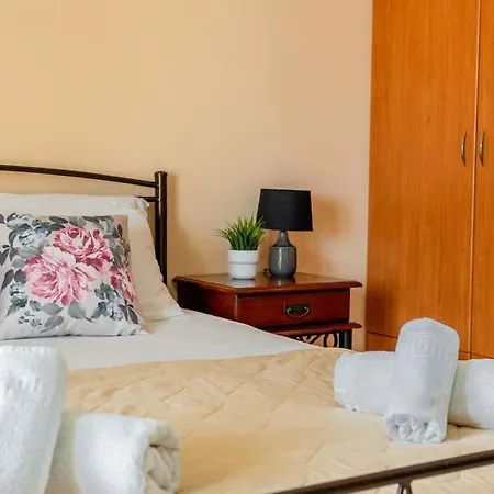 Apartment Comfy At Klelia *